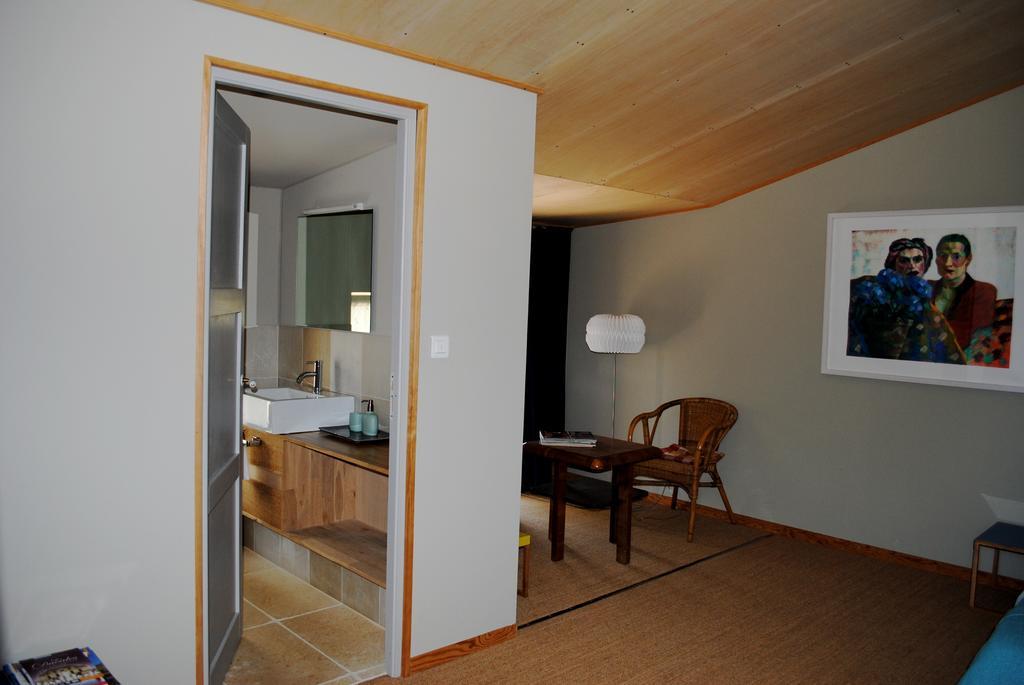 Les Foucauds Hotel Saint-Quentin-de-Caplong ห้อง รูปภาพ