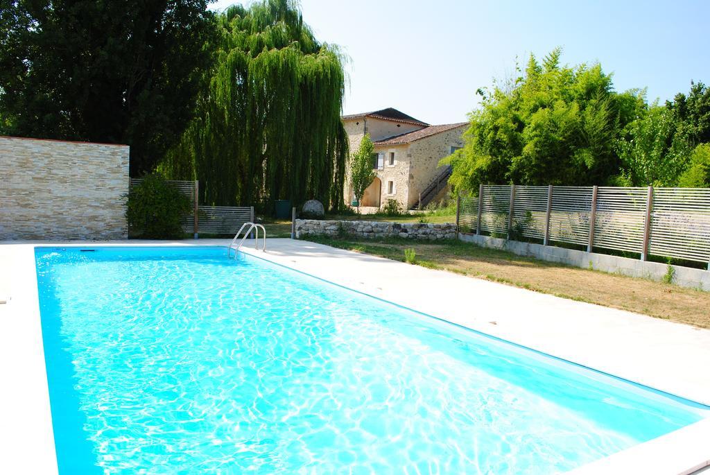 Les Foucauds Hotel Saint-Quentin-de-Caplong ภายนอก รูปภาพ