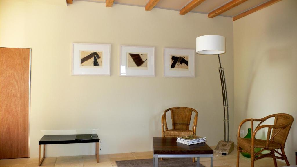 Les Foucauds Hotel Saint-Quentin-de-Caplong ห้อง รูปภาพ