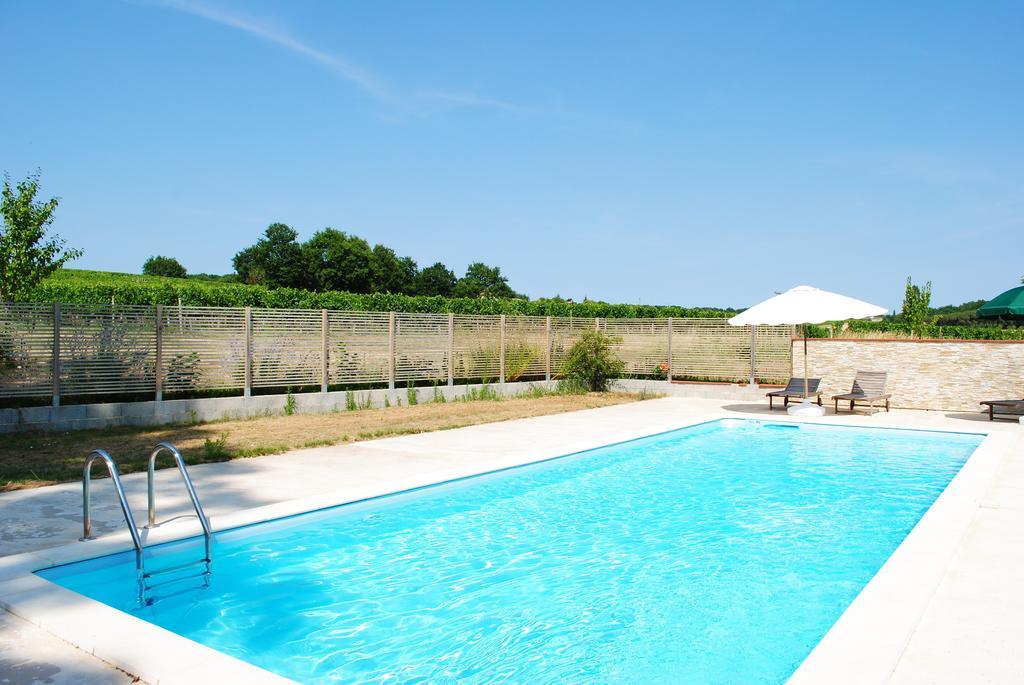 Les Foucauds Hotel Saint-Quentin-de-Caplong ภายนอก รูปภาพ