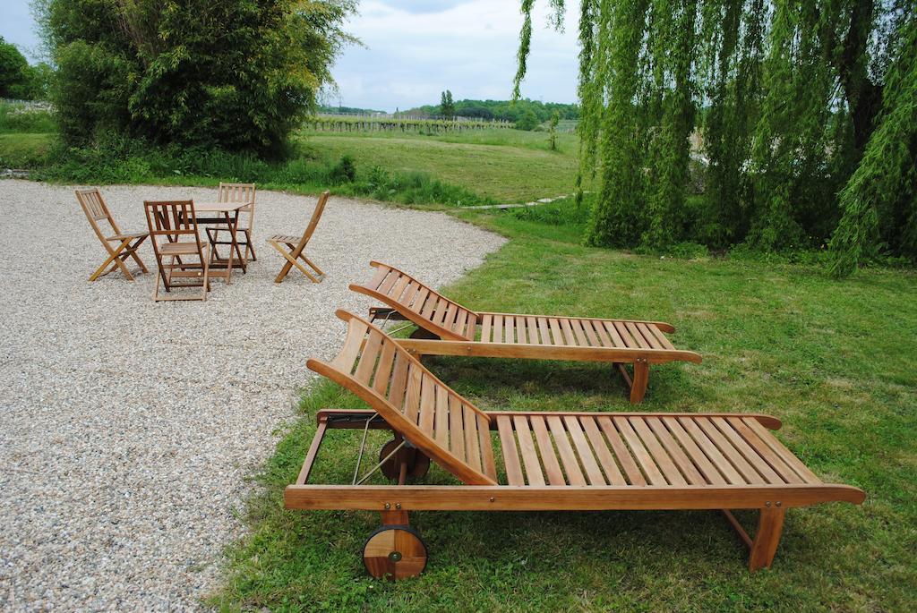 Les Foucauds Hotel Saint-Quentin-de-Caplong ห้อง รูปภาพ