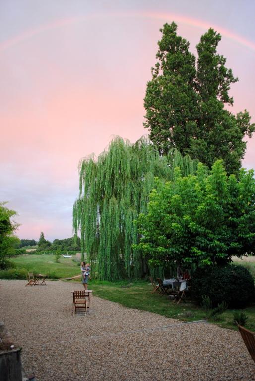 Les Foucauds Hotel Saint-Quentin-de-Caplong ห้อง รูปภาพ