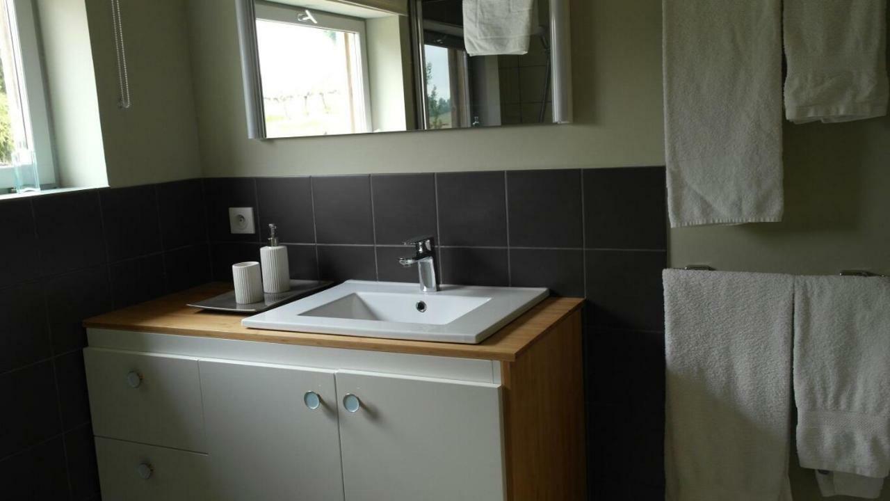 Les Foucauds Hotel Saint-Quentin-de-Caplong ภายนอก รูปภาพ