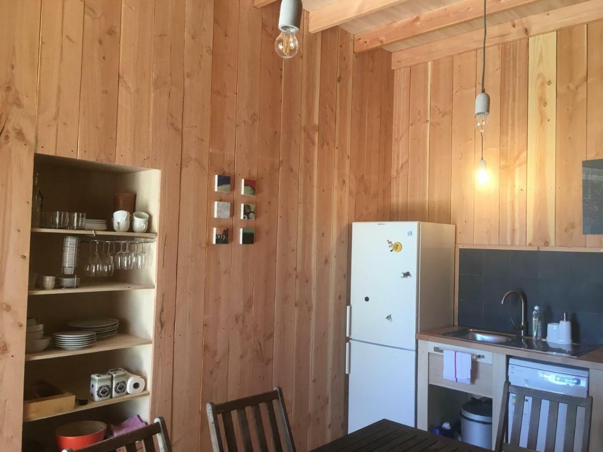 Les Foucauds Hotel Saint-Quentin-de-Caplong ภายนอก รูปภาพ